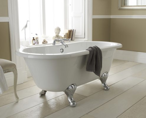 claw foot bathtub