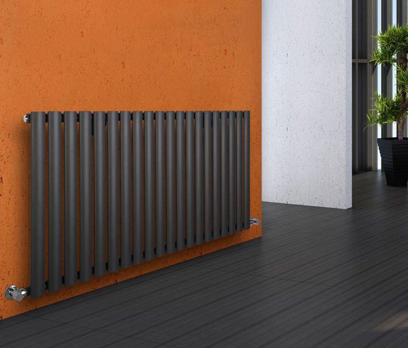 Anthracite rad orange wall